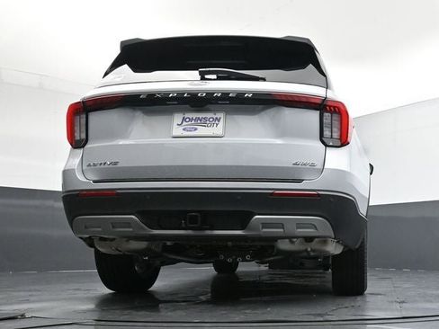 New 2026 Ford Explorer Active w/ Active Comfort Package image 34