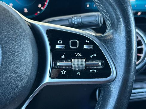 Certified 2021 Mercedes-Benz GLB 250 image 27