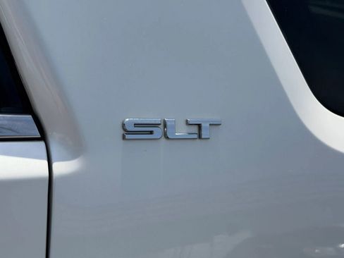 Used 2014 GMC Acadia SLT FWD image 50