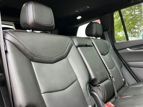 Used 2022 Cadillac XT6 Premium Luxury image 21