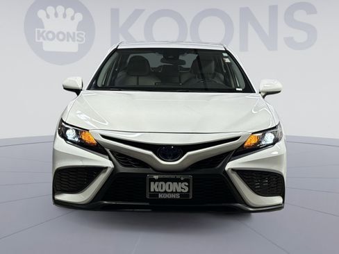 Used 2021 Toyota Camry SE FWD image 23