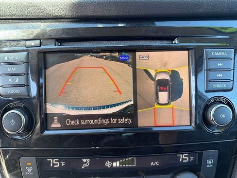 Used 2019 Nissan Rogue SL w/ Premium Package image 21