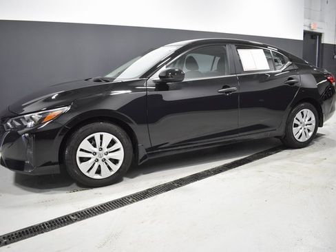 Certified 2025 Nissan Sentra S image 2