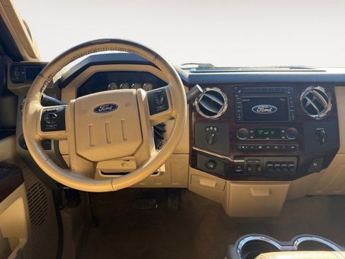 Used 2008 Ford F250 4x4 Crew Cab Super Duty image 2