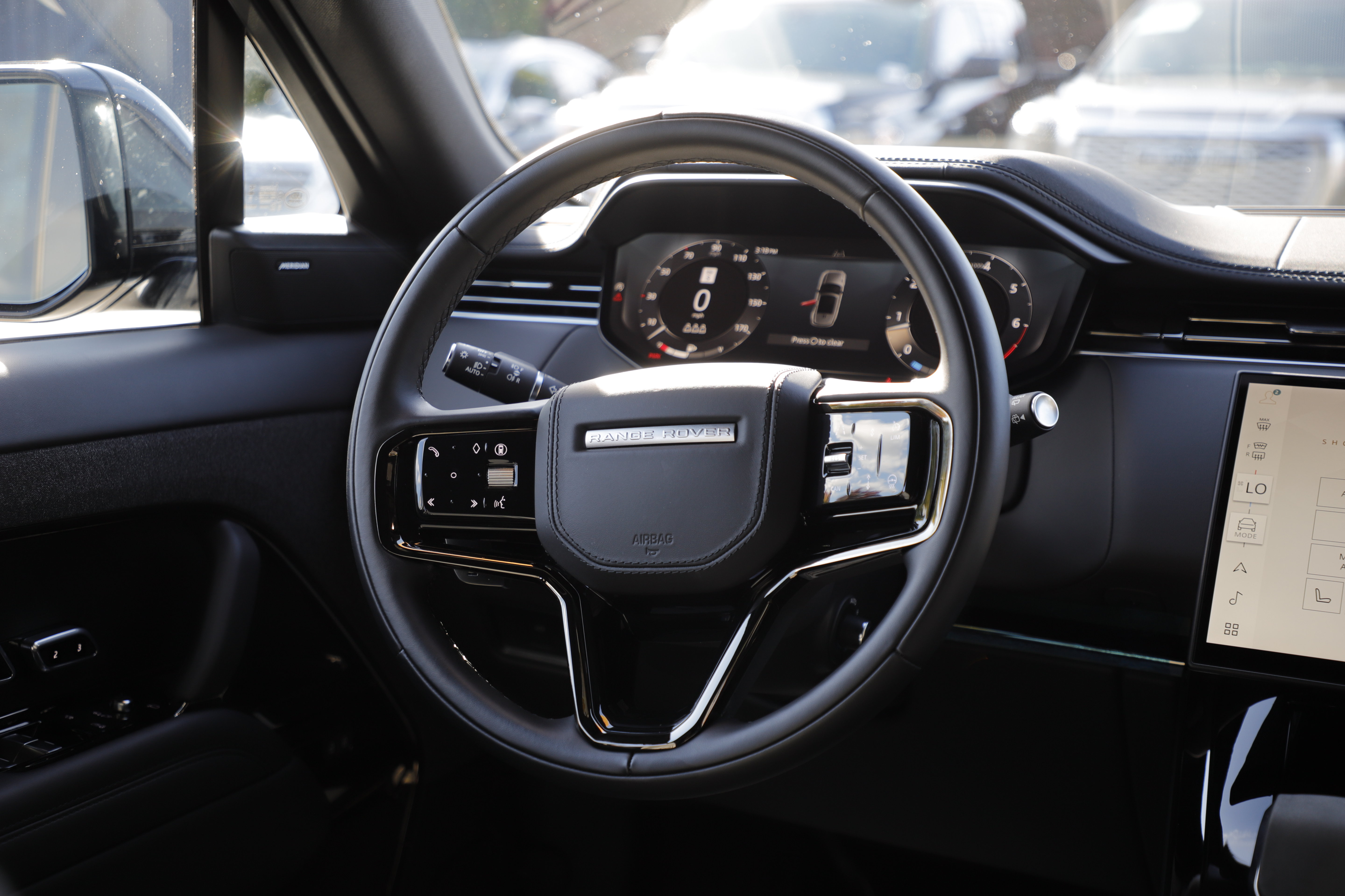 Used 2025 Land Rover Range Rover Sport Dynamic SE AWD/4WD image 19