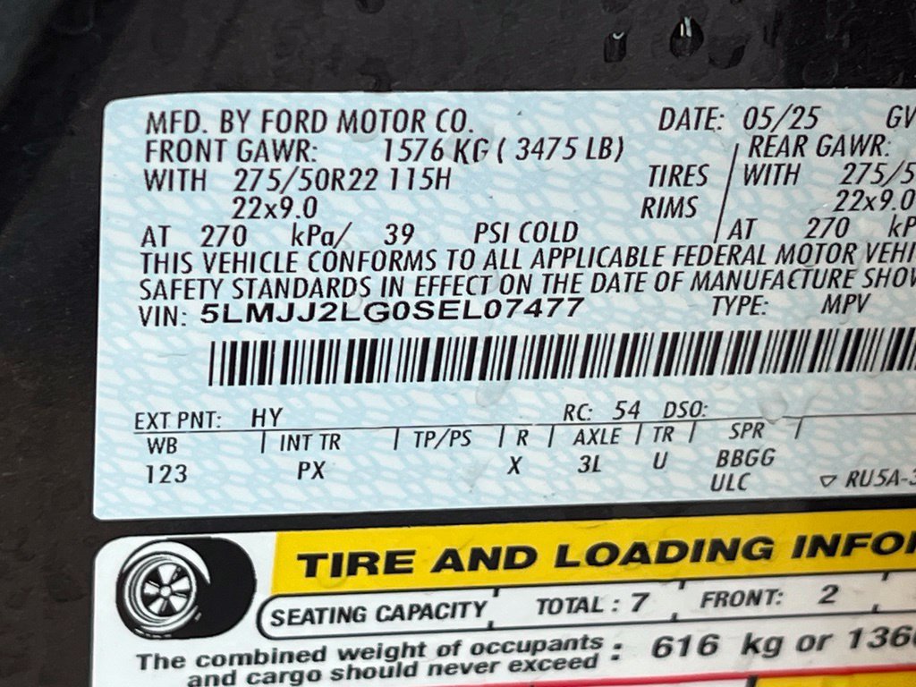 Used 2025 Lincoln Navigator Reserve AWD/4WD image 22