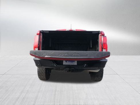 Used 2024 Chevrolet Colorado ZR2 w/ Technology Package image 5