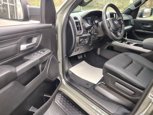 New 2026 RAM 1500 Express image 15