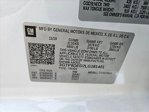 Used 2020 GMC Sierra 1500 SLT RWD image 18