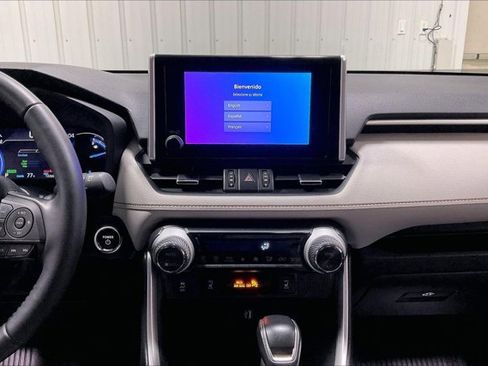 Used 2023 Toyota RAV4 XLE Premium AWD/4WD image 6