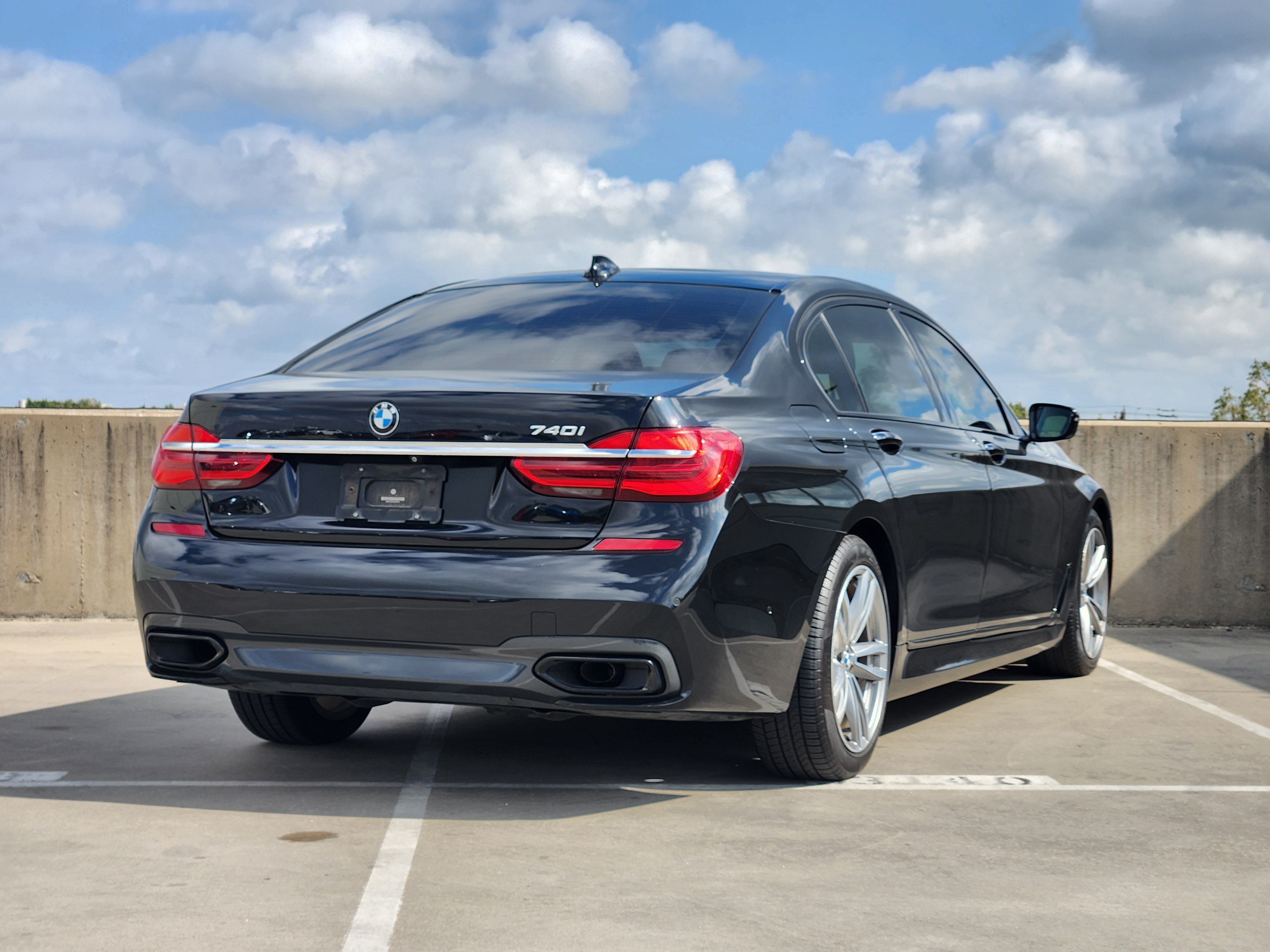 Used 2016 BMW 740i RWD image 8