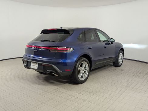 Certified 2023 Porsche Macan AWD/4WD image 9