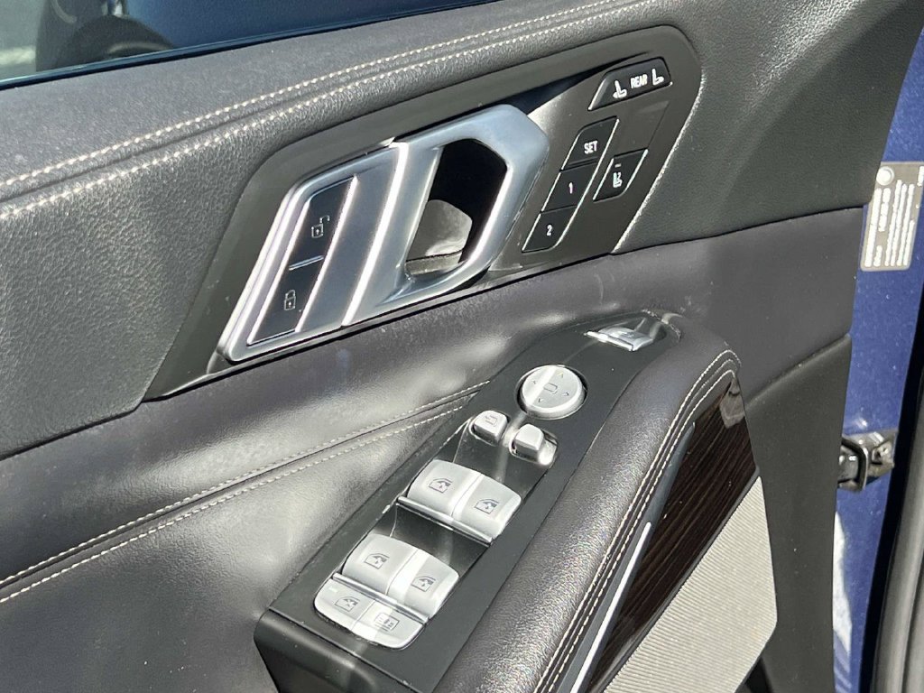 Used 2019 BMW X7 xDrive40i w/ Premium Package AWD/4WD image 21