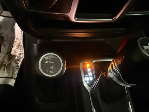 Used 2018 Jeep Wrangler Unlimited Sport image 33