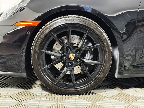 Used 2025 Porsche 911 Carrera image 37