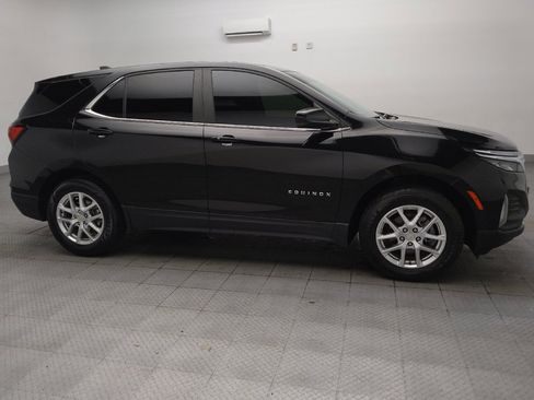 Used 2023 Chevrolet Equinox LT w/ Driver Convenience Package AWD/4WD image 11