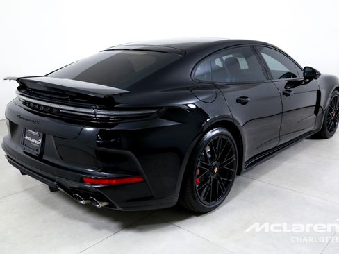 Used 2026 Porsche Panamera GTS image 8