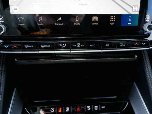 New 2026 Jeep Grand Wagoneer Limited image 18