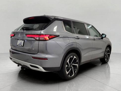 Used 2024 Mitsubishi Outlander AWD image 19