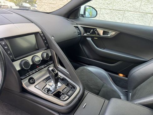 Used 2017 Jaguar F-TYPE Coupe RWD image 26