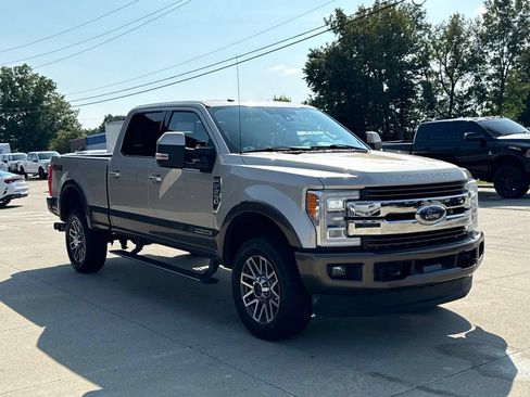 Used 2017 Ford F250 King Ranch w/ King Ranch Ultimate Package AWD/4WD image 16