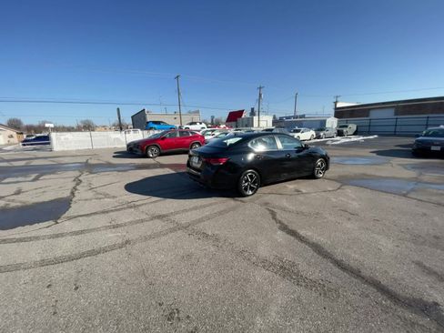 Used 2025 Nissan Sentra SV image 12