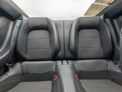 Used 2024 Ford Mustang EcoBoost image 23