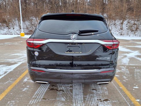 Used 2019 Buick Enclave Avenir w/ Avenir Technology Package image 6