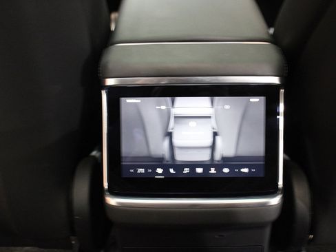 Used 2022 Tesla Model X image 17