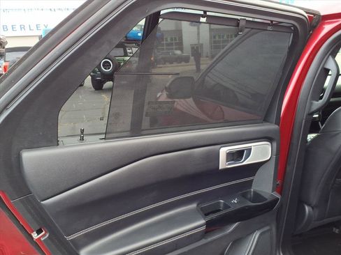 Certified 2021 Ford Explorer ST w/ ST Street Pack image 16