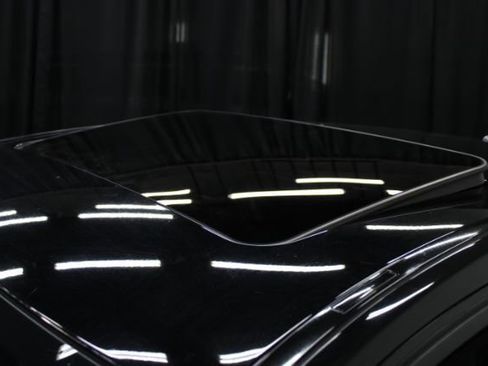 Used 2015 Mercedes-Benz E 350 4MATIC image 8