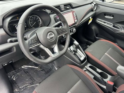 Used 2025 Nissan Versa SR w/ Trunk Package image 25