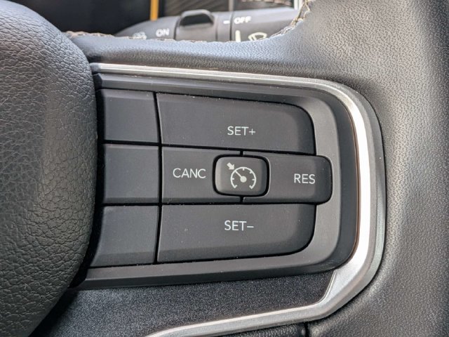 Used 2024 Jeep Wagoneer 4WD w/ Premium Group I image 29