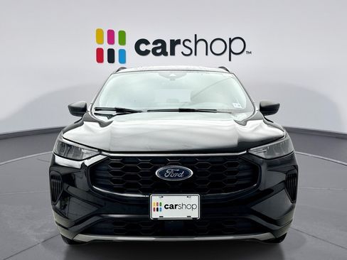 Used 2023 Ford Escape ST-Line w/ Tech Pack #1 AWD/4WD image 8