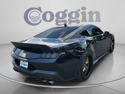 Used 2024 Ford Mustang GT Premium RWD image 3