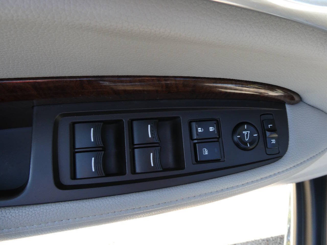 Used 2018 Acura MDX SH-AWD image 27