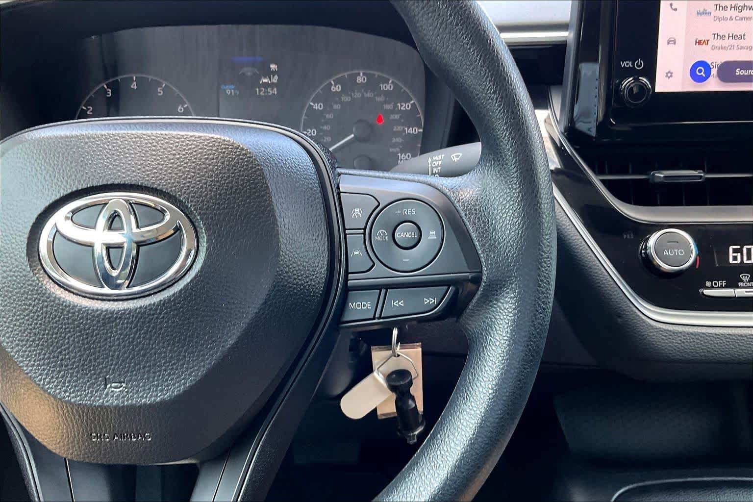 Used 2024 Toyota Corolla LE FWD image 24