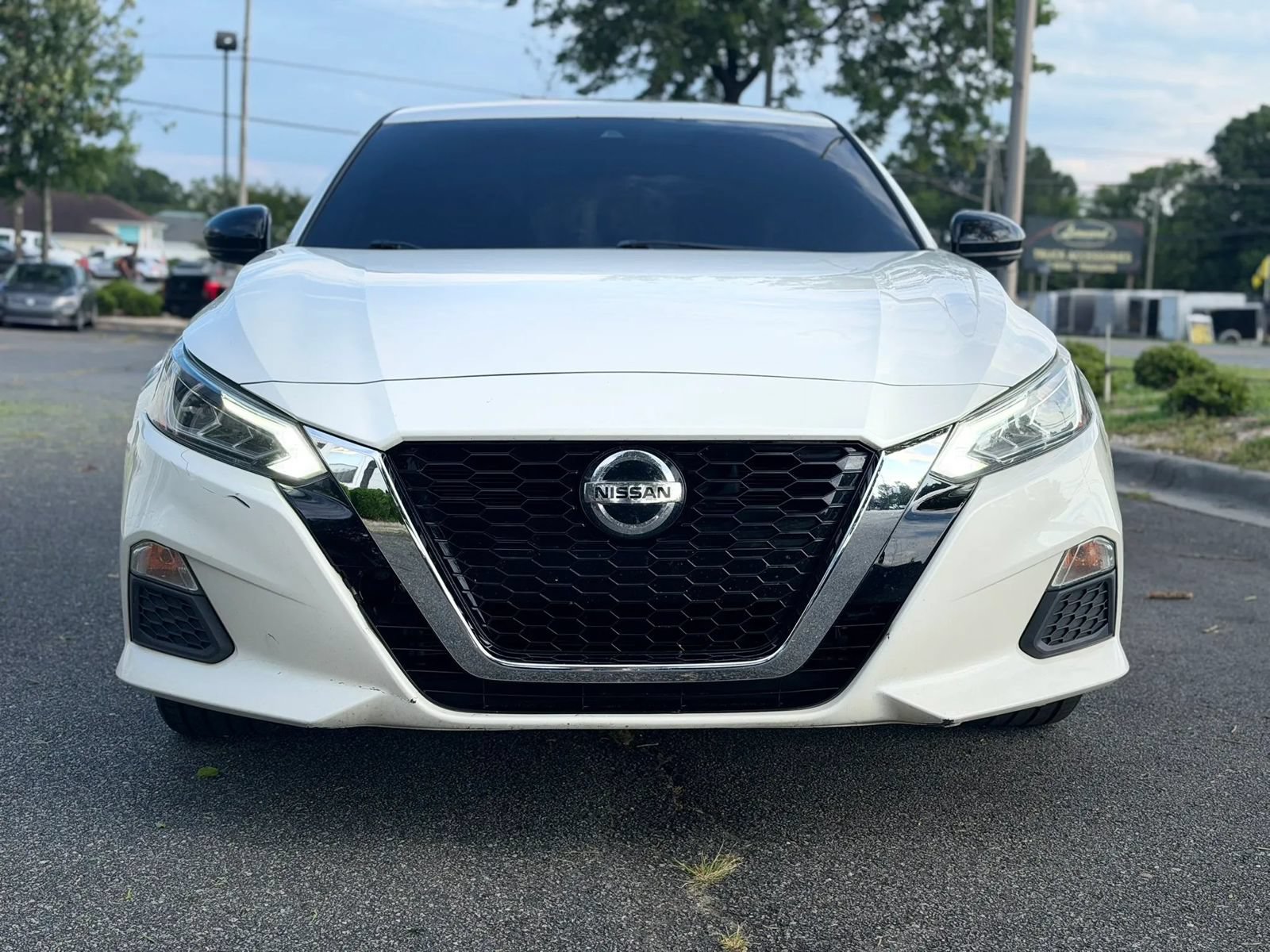 Used 2020 Nissan Altima 2.5 SR w/ Premium Package AWD/4WD image 9