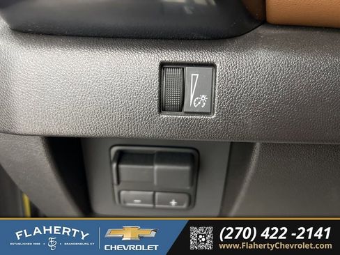 Used 2024 GMC Canyon AT4 w/ Canyon Safety Plus Package AWD/4WD image 22