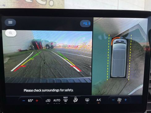 Used 2023 Ford Transit 350 XLT image 61