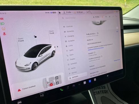 Used 2019 Tesla Model 3 image 12
