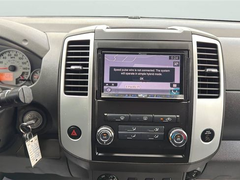 Used 2012 Nissan Frontier PRO-4X AWD/4WD image 21