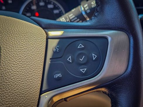 Used 2020 GMC Acadia SLT w/ LPO, Floor Liner Package FWD image 21