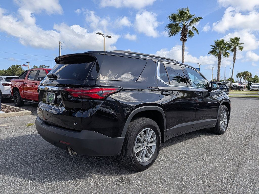 Certified 2023 Chevrolet Traverse LT FWD image 3