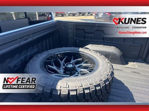 Used 2025 GMC Sierra 1500 AT4 w/ AT4 Premium Package image 20