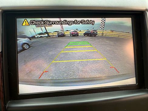 Used 2012 Cadillac Escalade Luxury w/ Livery Package image 17