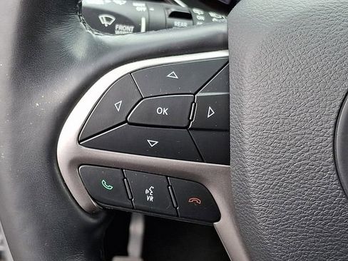Used 2021 Jeep Grand Cherokee Laredo X AWD/4WD image 22