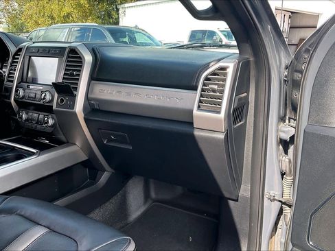 Used 2021 Ford F350 Platinum image 16