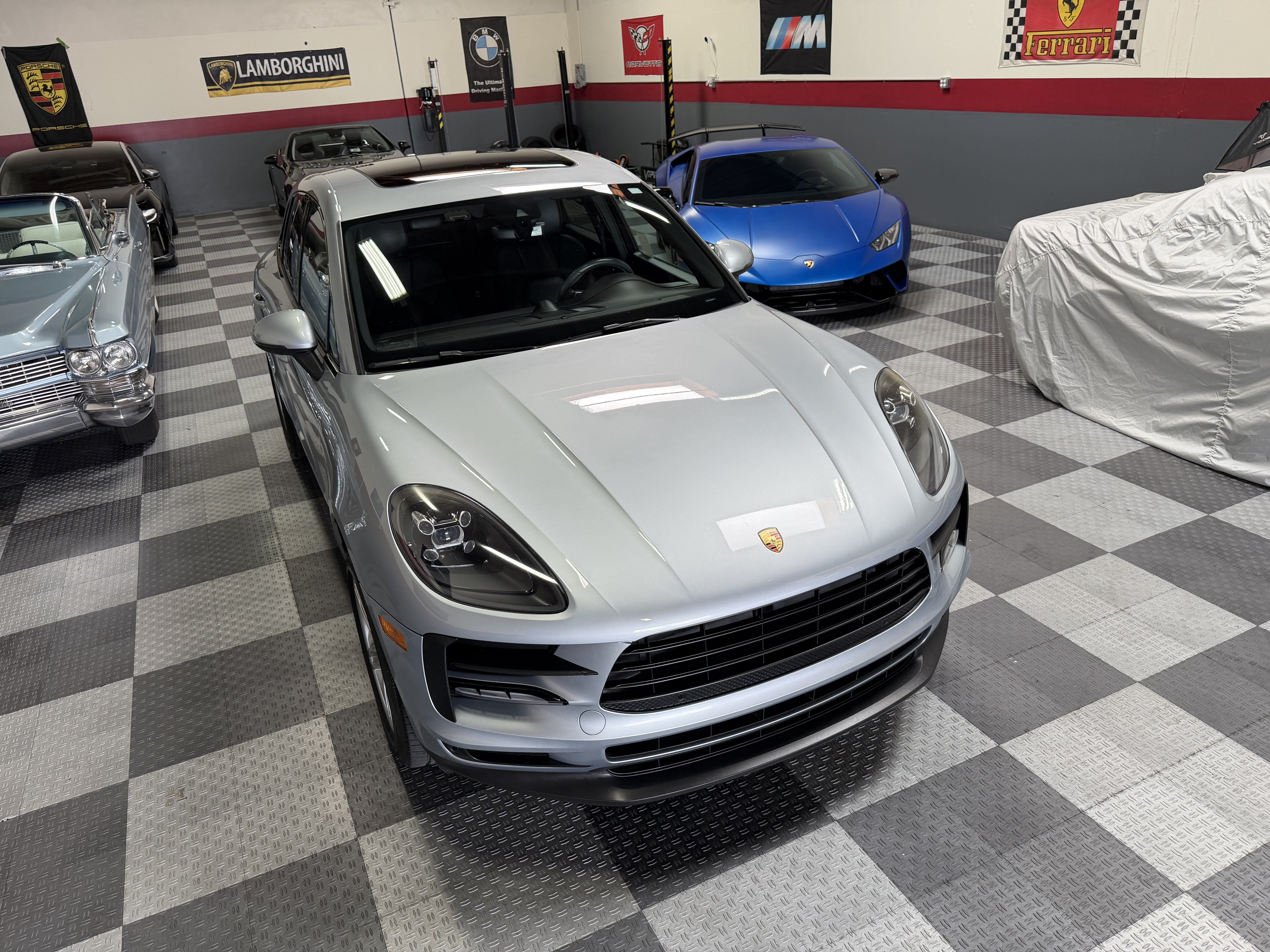 Used 2020 Porsche Macan AWD/4WD image 36