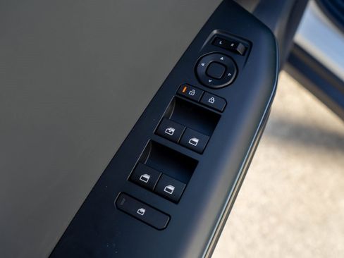 New 2025 Kia K4 LX image 16